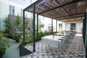 Terraza hotel PETITE PALACE SANTA BARBARA