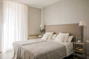 Dormitorio Reforma completa de piso en el barrio de Salamanca de Madrid